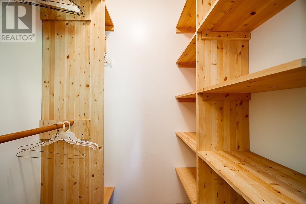 686 Crystal Court, North Vancouver, British Columbia  V7R 2B5 - Photo 20 - R2798224