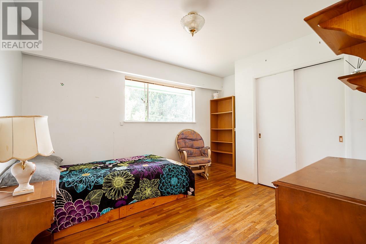 686 Crystal Court, North Vancouver, British Columbia  V7R 2B5 - Photo 21 - R2798224