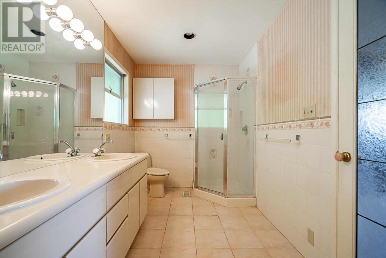 686 Crystal Court, North Vancouver, British Columbia  V7R 2B5 - Photo 29 - R2798224