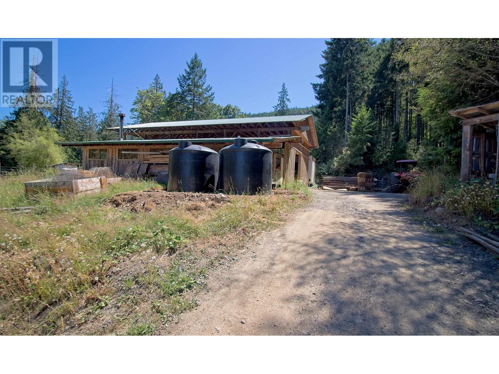 378 Rainbow Road, Salt Spring Island, British Columbia  V8K 2M4 - Photo 2 - R2797585