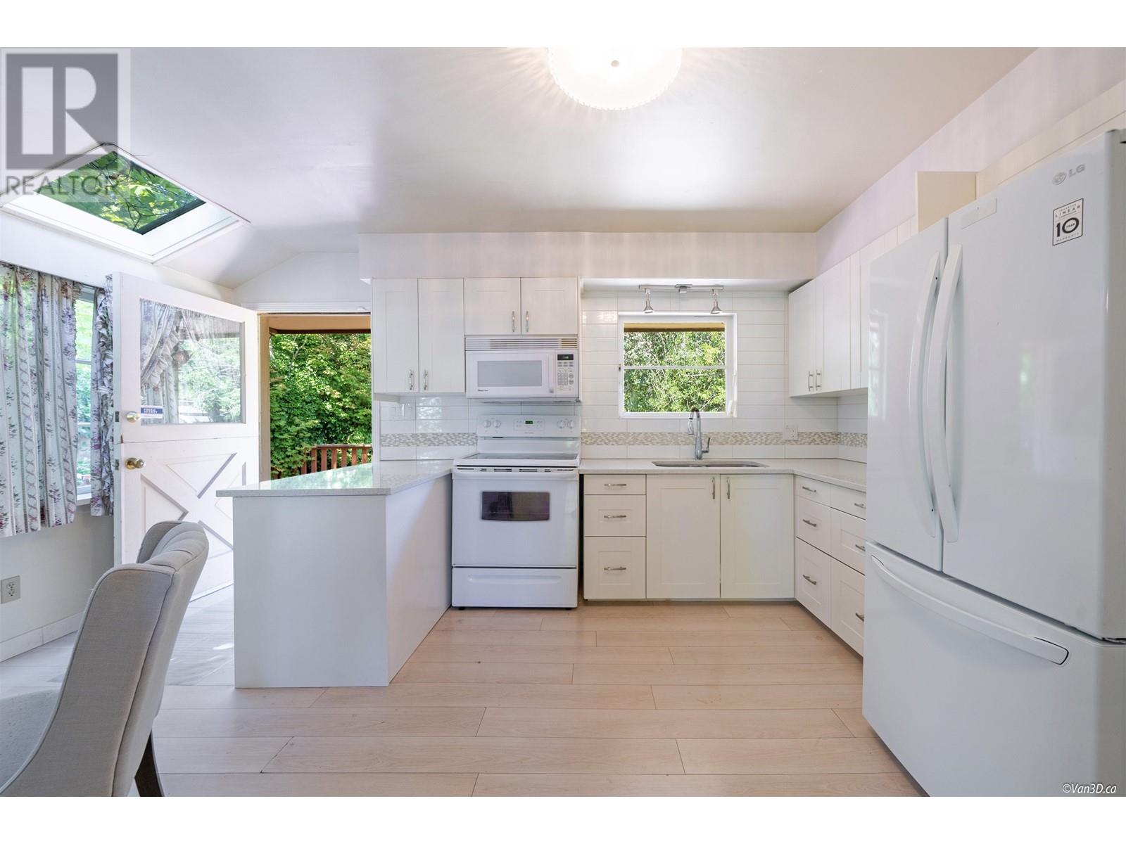 1485 Lawson Avenue, West Vancouver, British Columbia  V7T 2E9 - Photo 19 - R2798325
