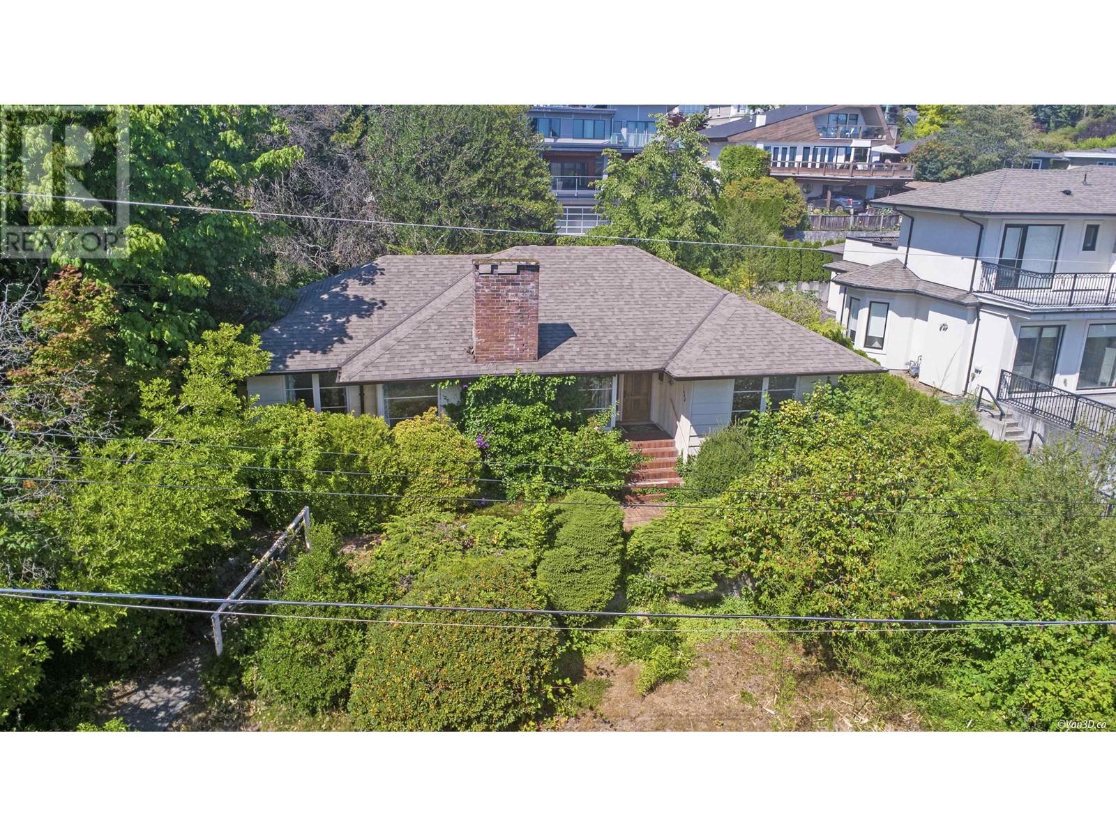 1485 Lawson Avenue, West Vancouver, British Columbia  V7T 2E9 - Photo 5 - R2798325