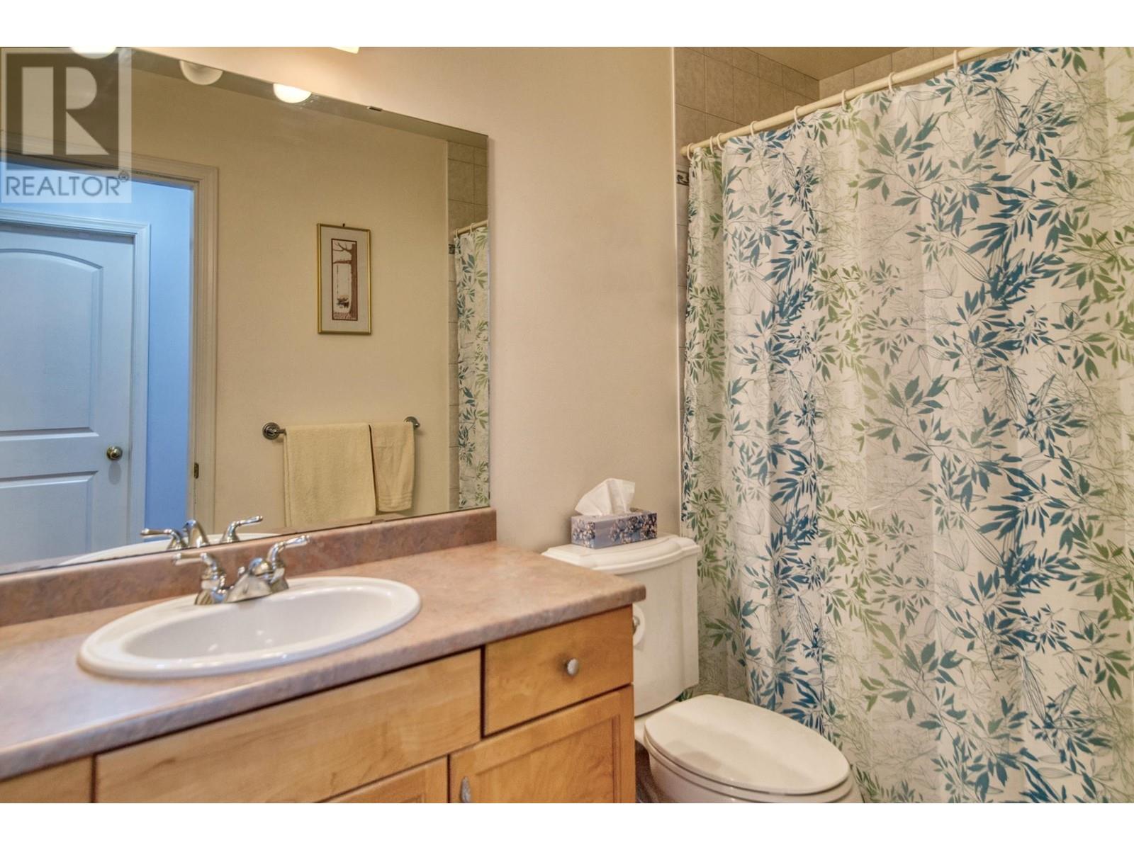 1438 Sunrise Place, Gibsons, British Columbia  V0N 1V5 - Photo 15 - R2798182