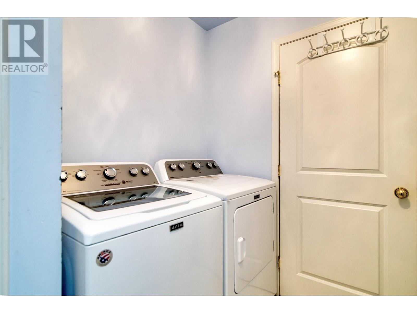 1438 Sunrise Place, Gibsons, British Columbia  V0N 1V5 - Photo 24 - R2798182