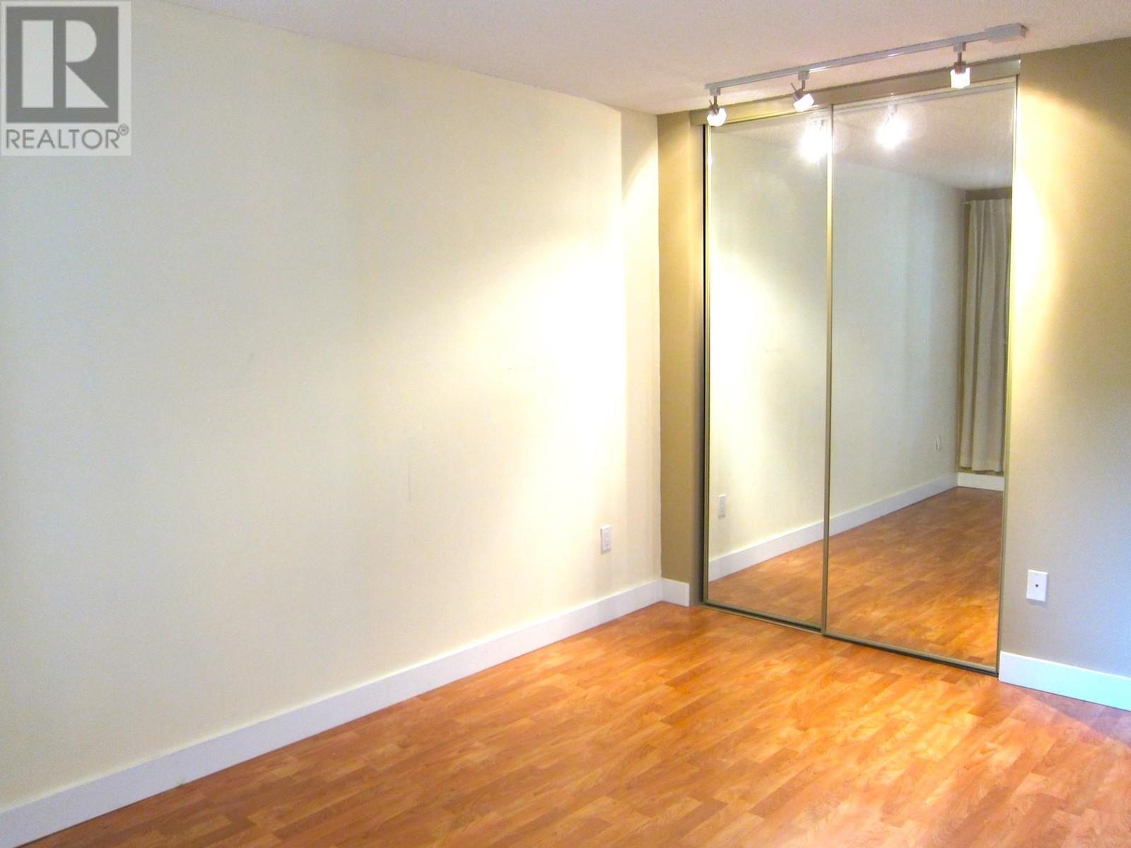 201 1690 Augusta Avenue, Burnaby, British Columbia  V5A 2V6 - Photo 11 - R2798390