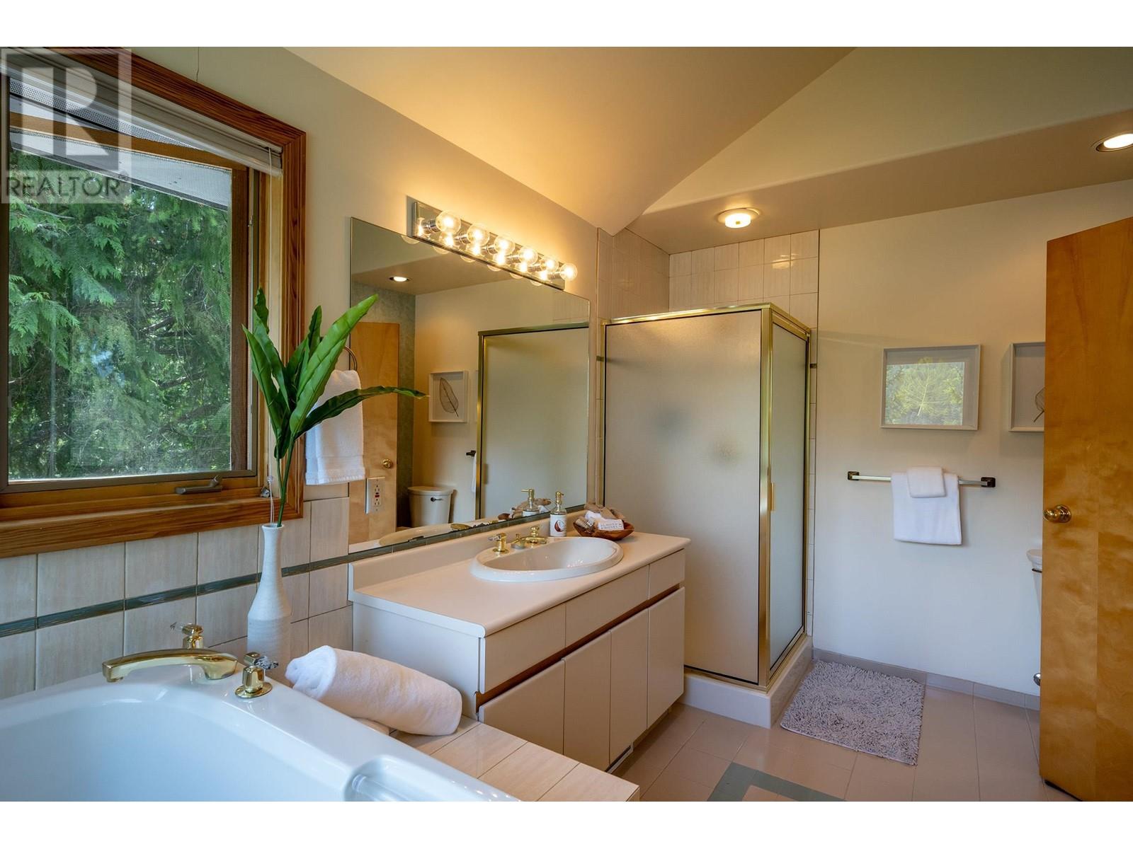 5734 Alta Lake Road, Whistler, British Columbia  V8E 0C3 - Photo 14 - R2798404