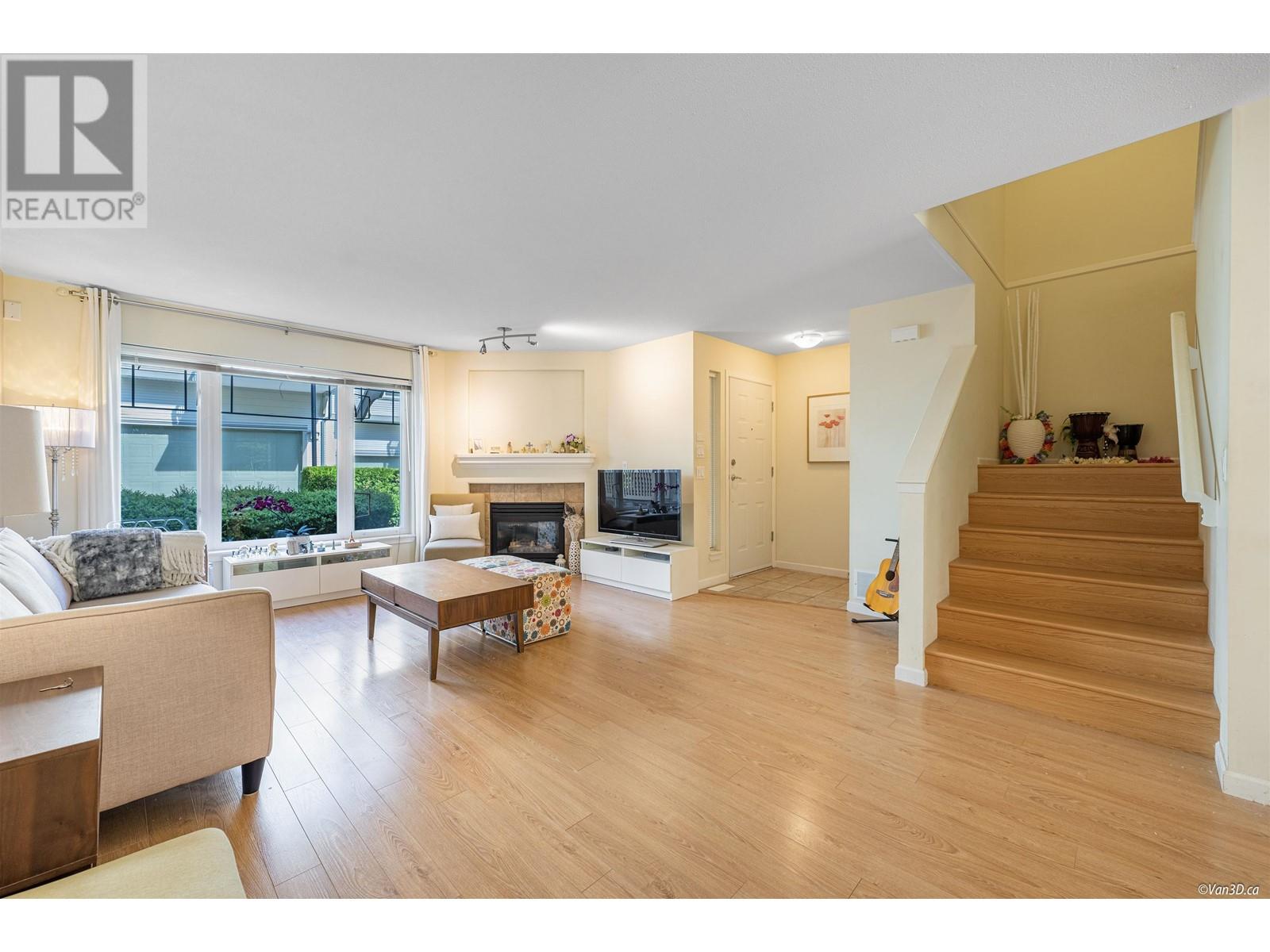 54 2351 Parkway Boulevard, Coquitlam, British Columbia  V3E 3P2 - Photo 3 - R2797937