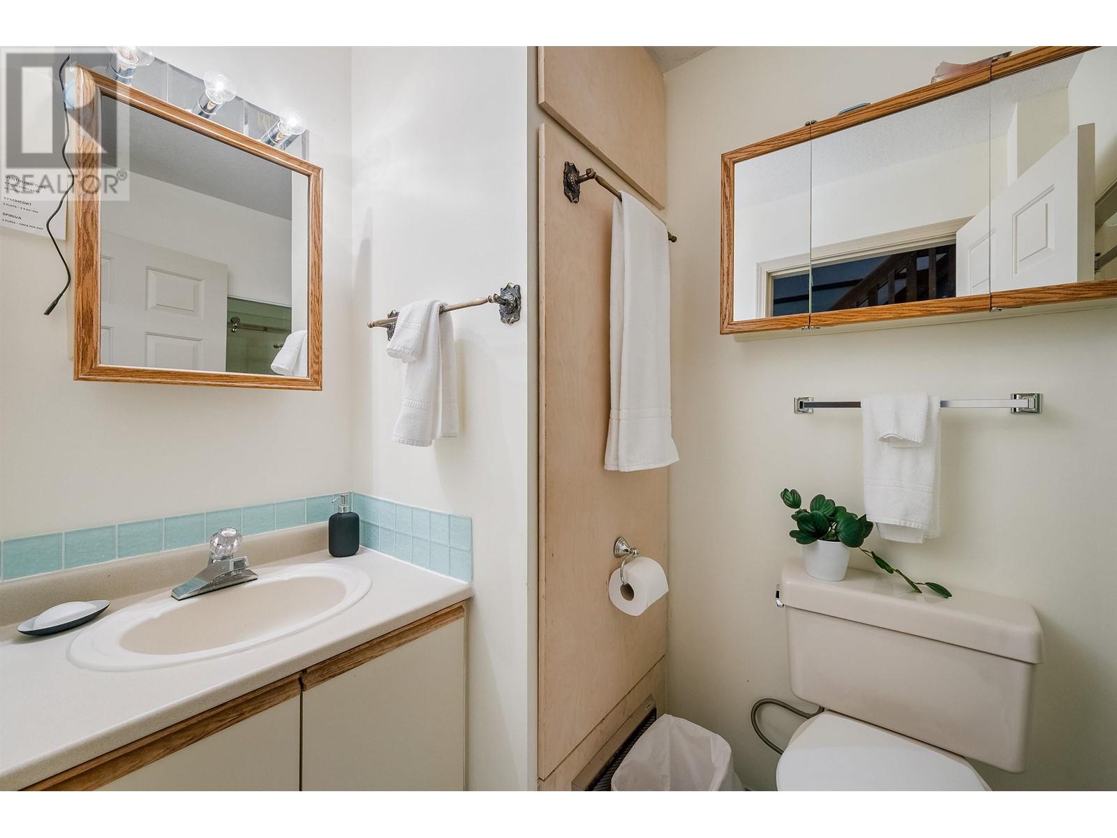 77 Garibaldi Drive, Whistler, British Columbia  V8E 0A7 - Photo 19 - R2798393