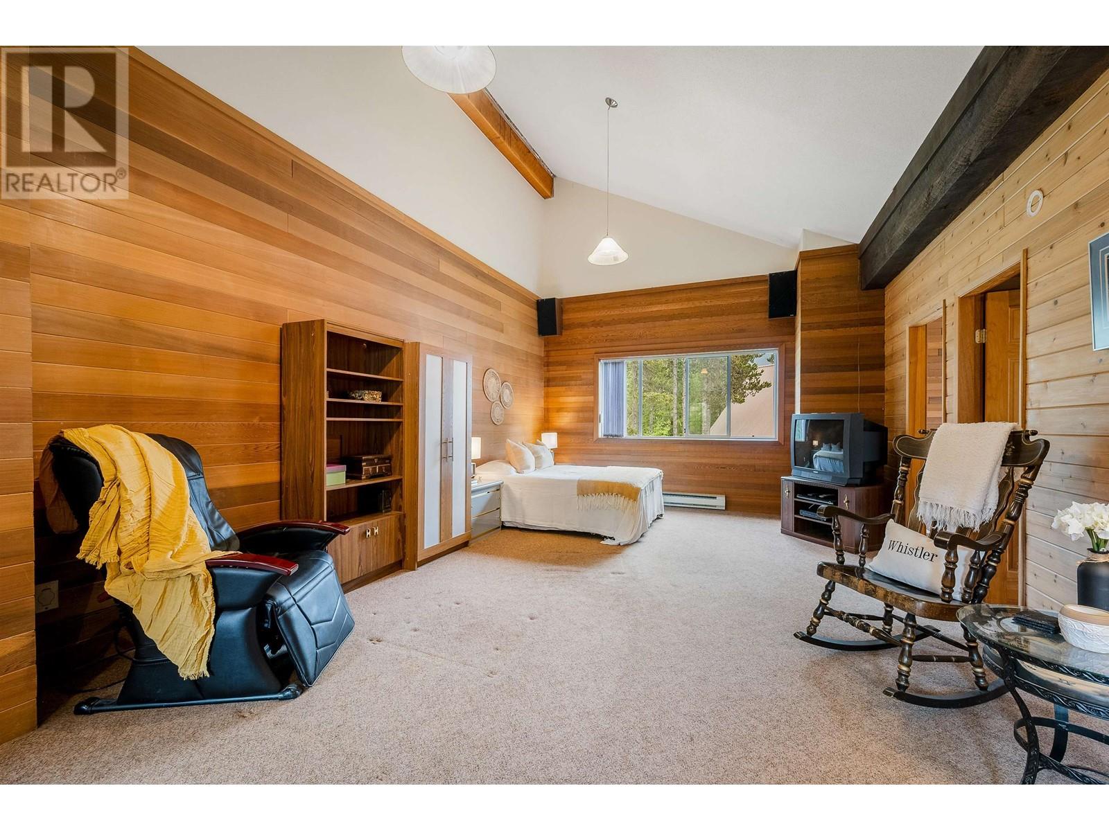 77 Garibaldi Drive, Whistler, British Columbia  V8E 0A7 - Photo 17 - R2798393