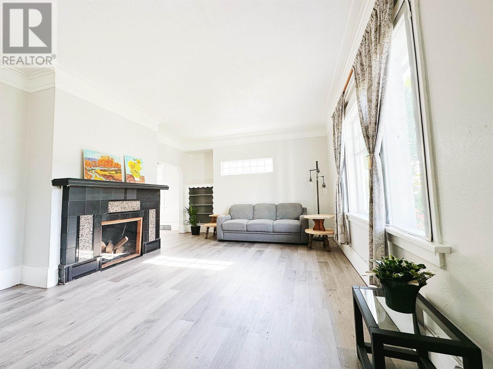 3425 W 8th Avenue, Vancouver, British Columbia  V6R 1Y6 - Photo 2 - R2798255