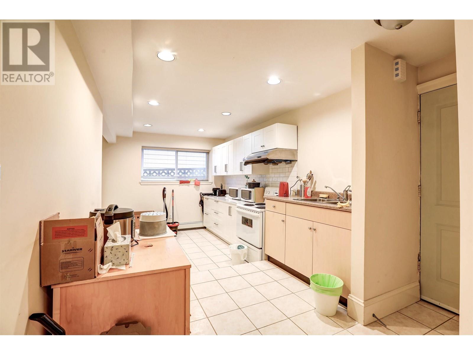 4560 Harken Drive, Burnaby, British Columbia  V5G 2M7 - Photo 27 - R2797463