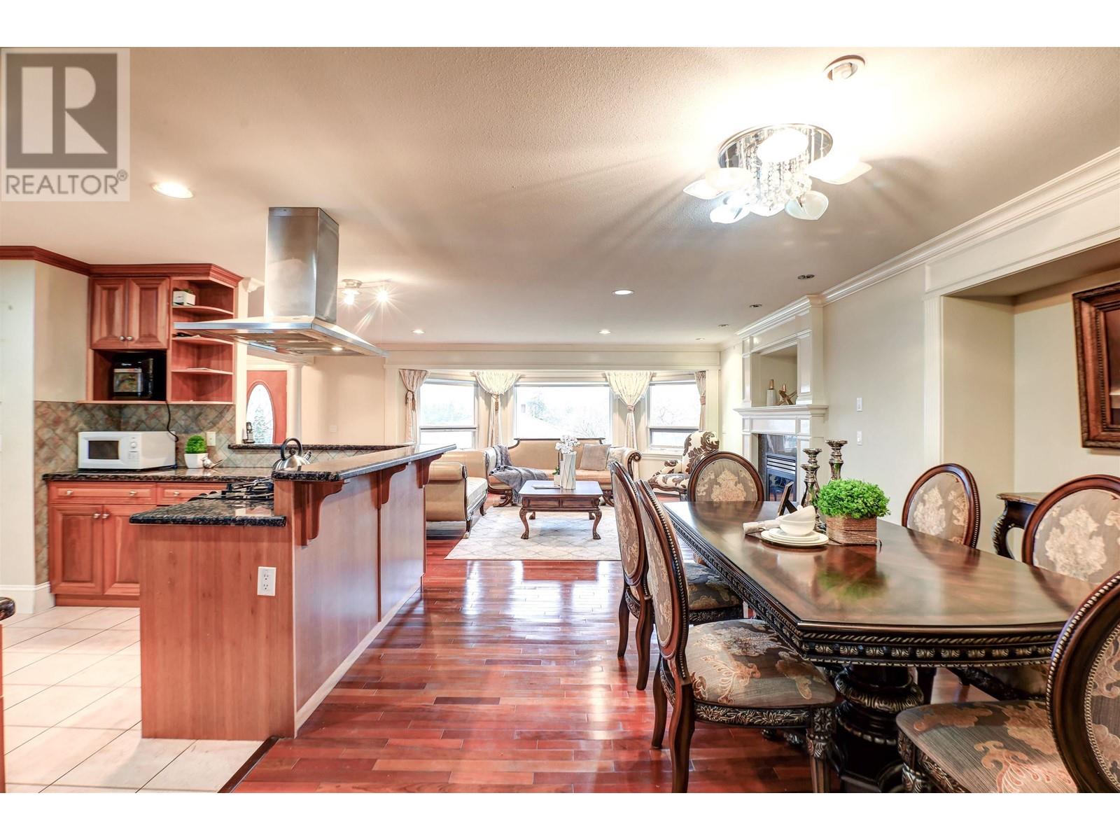 4560 Harken Drive, Burnaby, British Columbia  V5G 2M7 - Photo 6 - R2797463