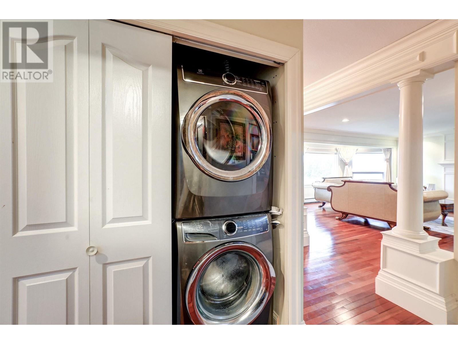 4560 Harken Drive, Burnaby, British Columbia  V5G 2M7 - Photo 23 - R2797463