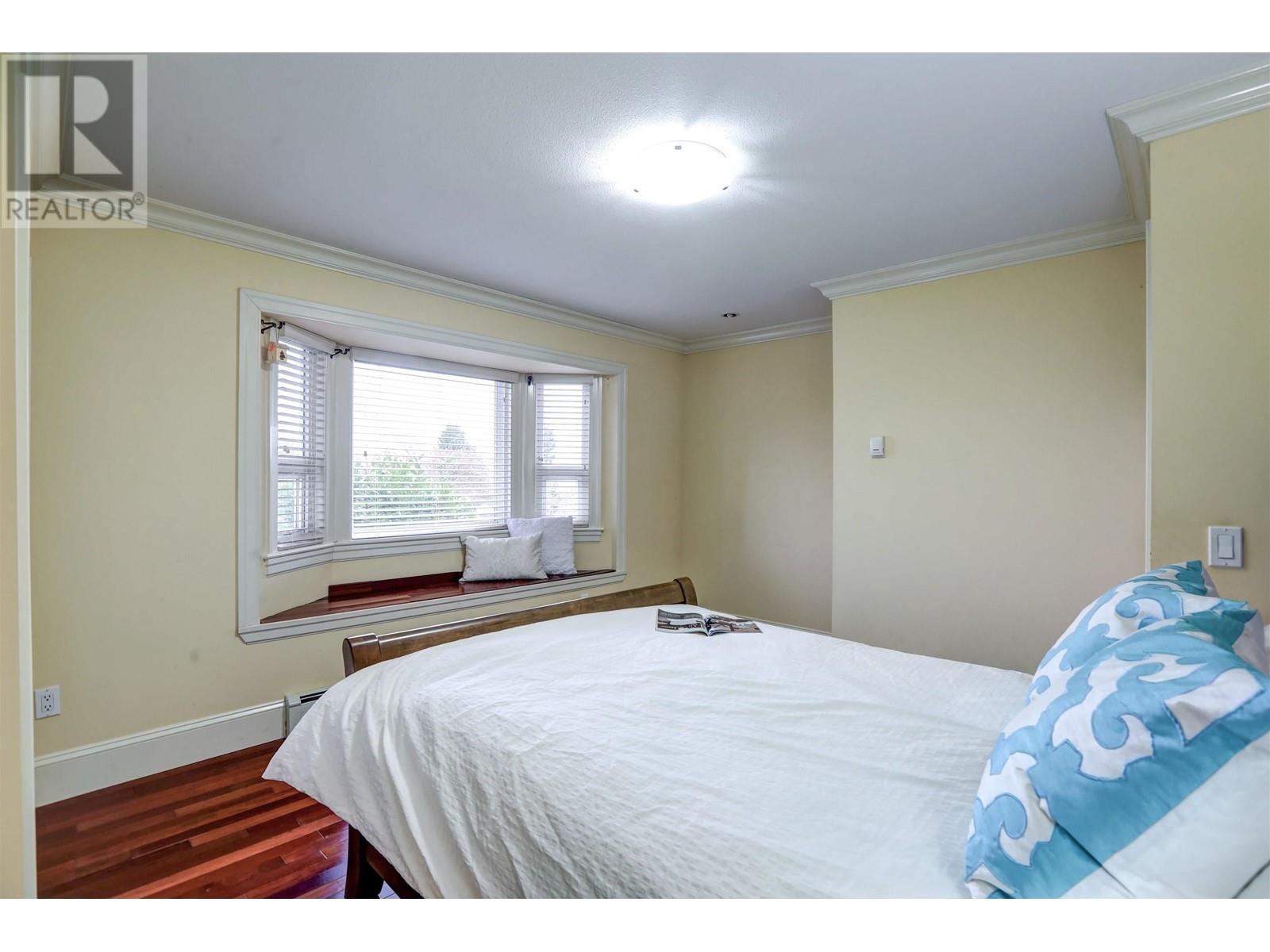 4560 Harken Drive, Burnaby, British Columbia  V5G 2M7 - Photo 18 - R2797463