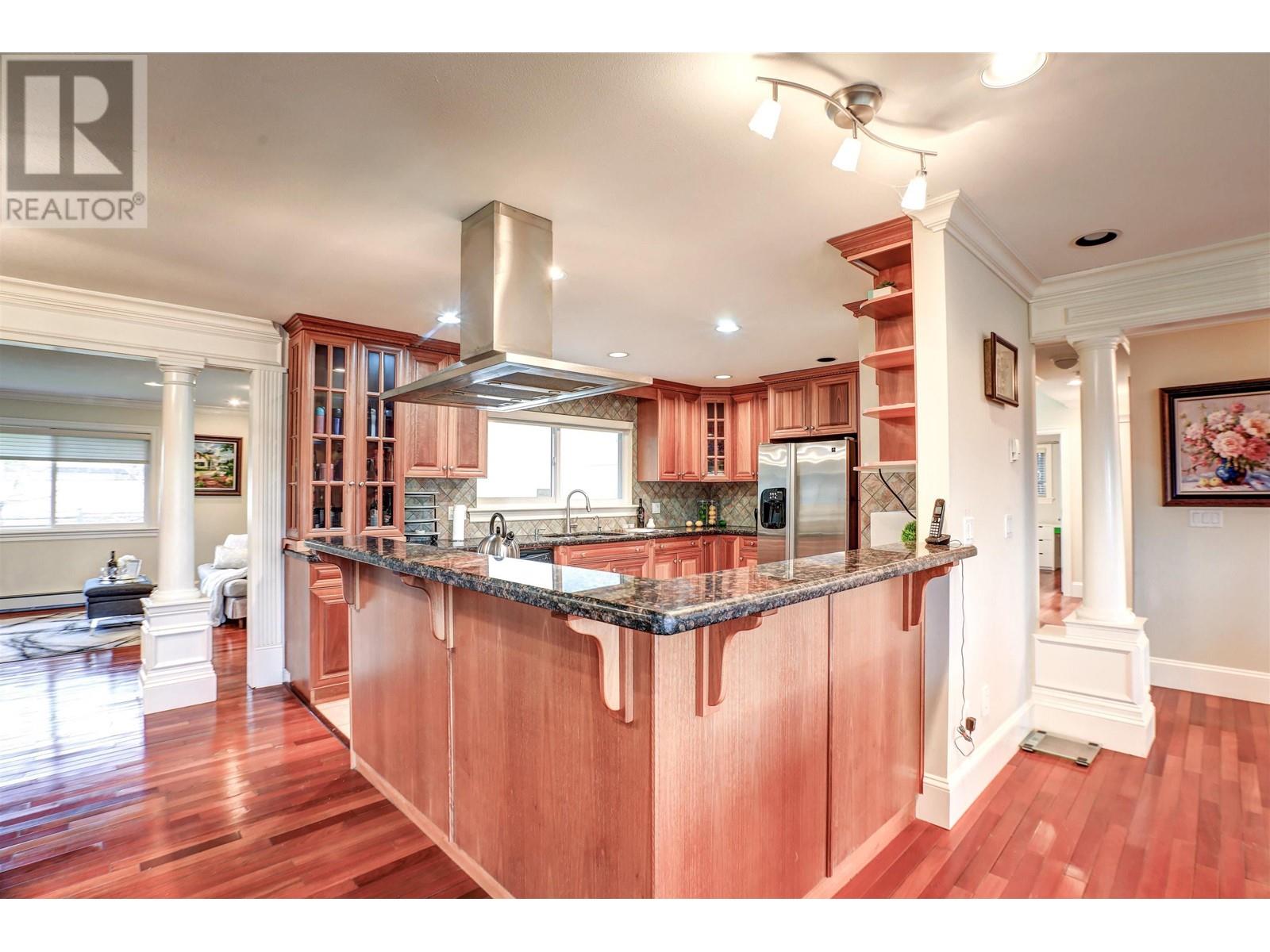 4560 Harken Drive, Burnaby, British Columbia  V5G 2M7 - Photo 10 - R2797463