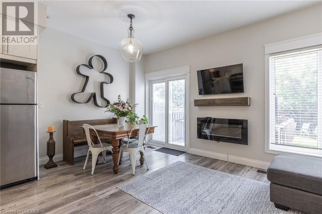 2300 Dalebrook Drive, Oakville, Ontario  L6H 6K3 - Photo 13 - 40455102