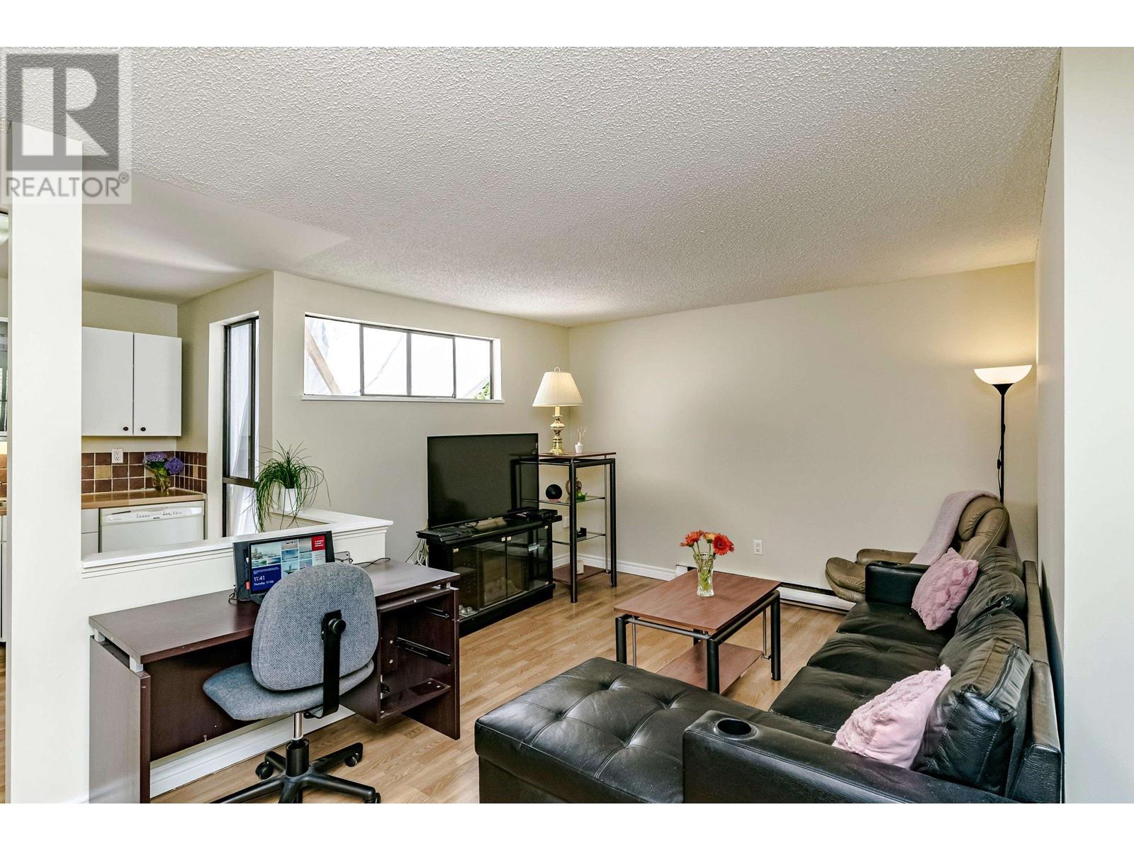 303 9131 Capella Drive, Burnaby, British Columbia  V3J 7K4 - Photo 4 - R2795192
