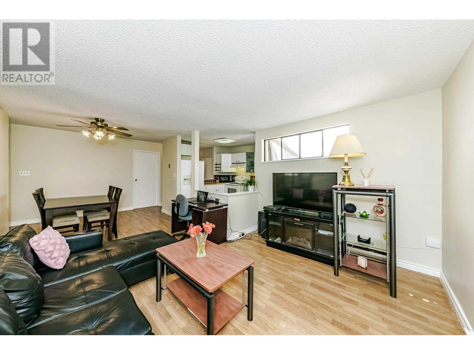 303 9131 Capella Drive, Burnaby, British Columbia  V3J 7K4 - Photo 5 - R2795192