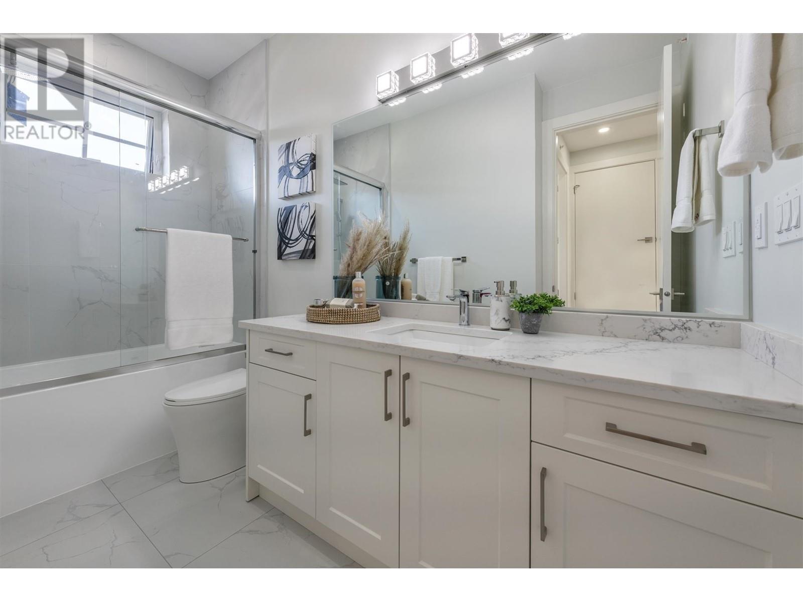 3181 Kitchener Street, Vancouver, British Columbia  V5K 3E9 - Photo 12 - R2798701