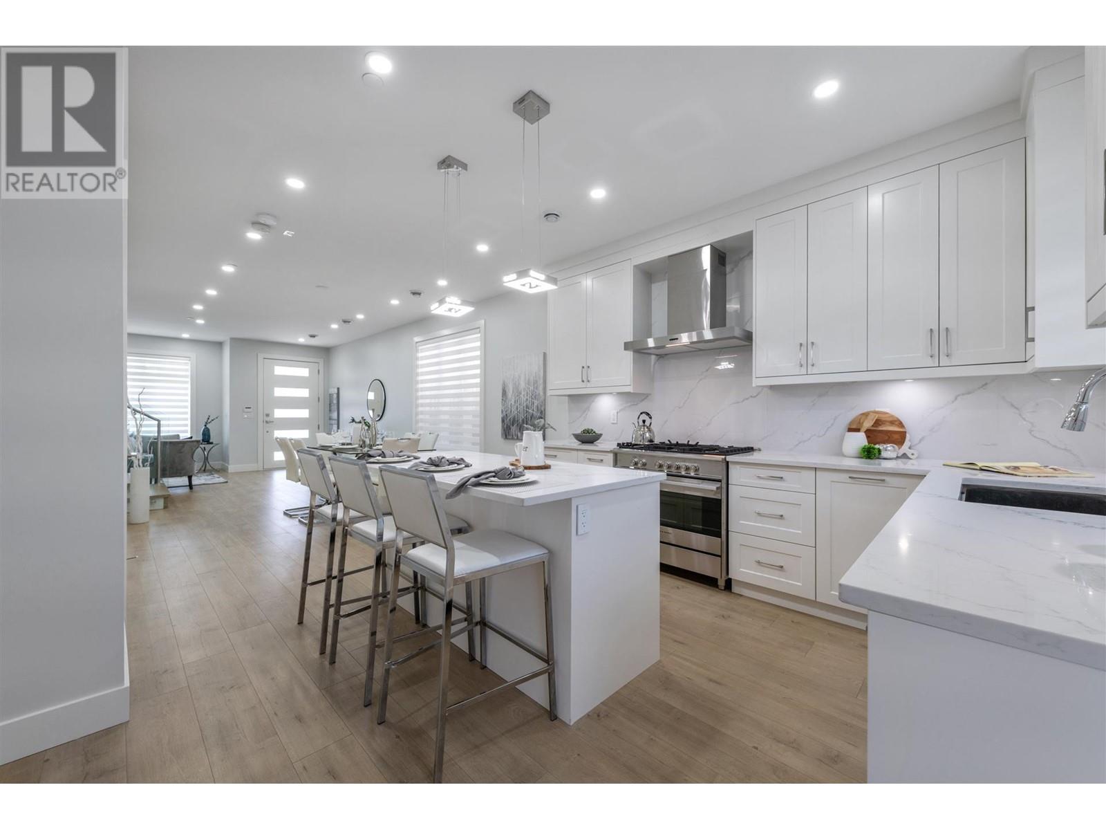 3181 Kitchener Street, Vancouver, British Columbia  V5K 3E9 - Photo 4 - R2798701