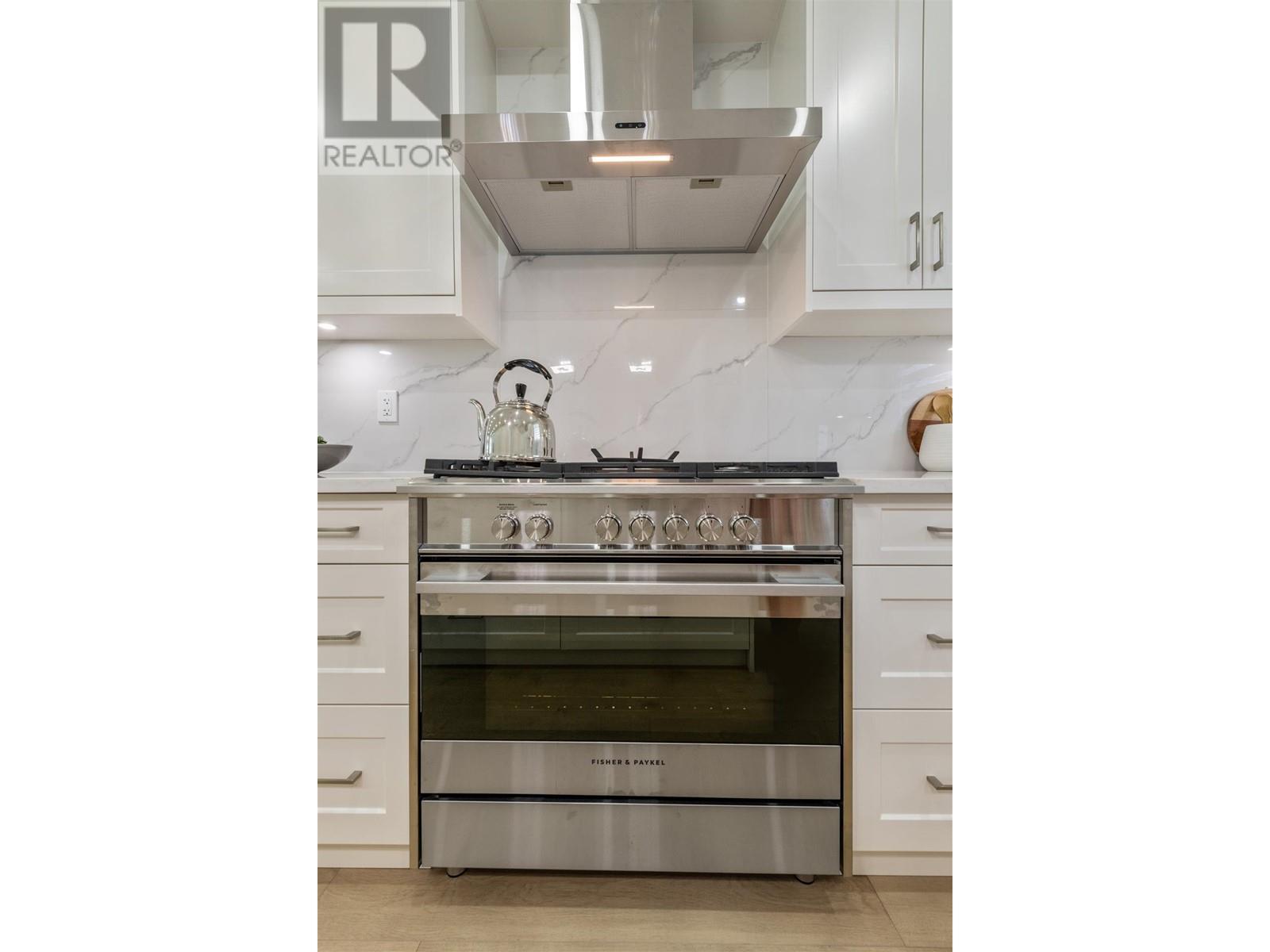 3181 Kitchener Street, Vancouver, British Columbia  V5K 3E9 - Photo 5 - R2798701