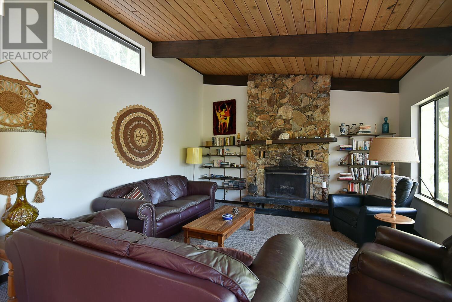 4361 Irvines Landing Road, Garden Bay, British Columbia  V0N 1S1 - Photo 10 - R2798846