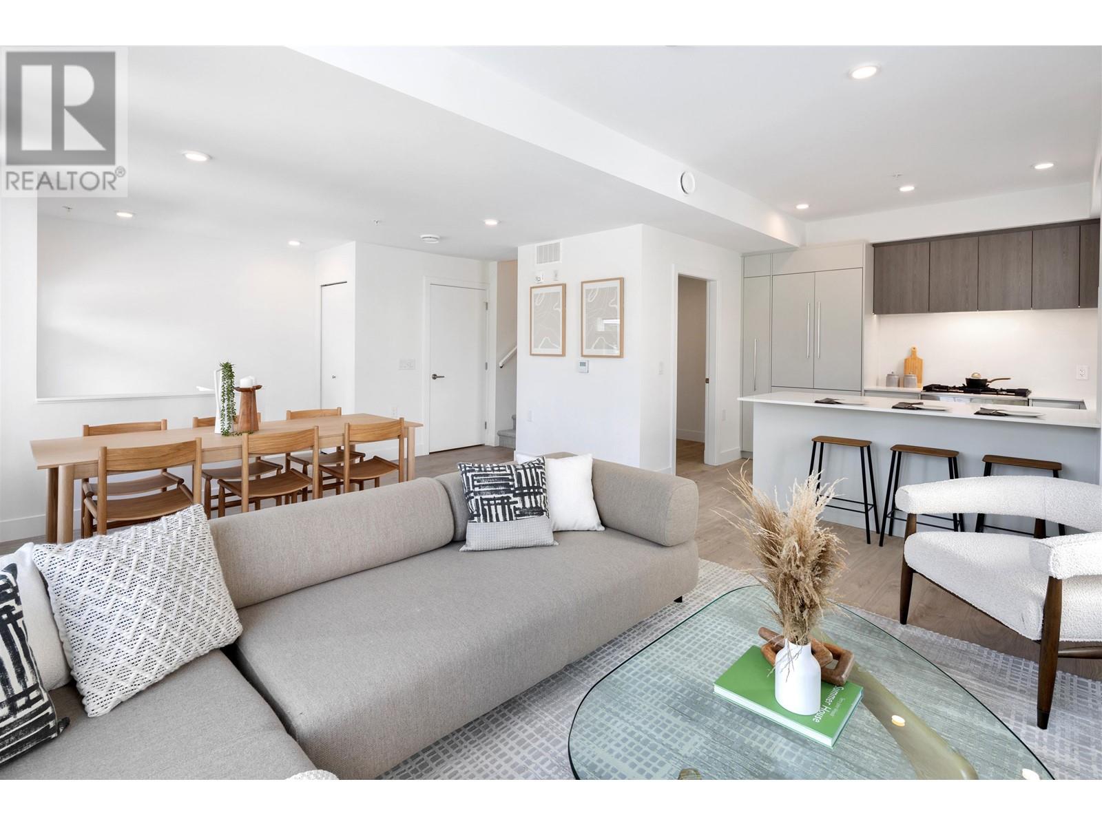 908 W 49th Avenue, Vancouver, British Columbia  V6P 0K6 - Photo 5 - R2798965