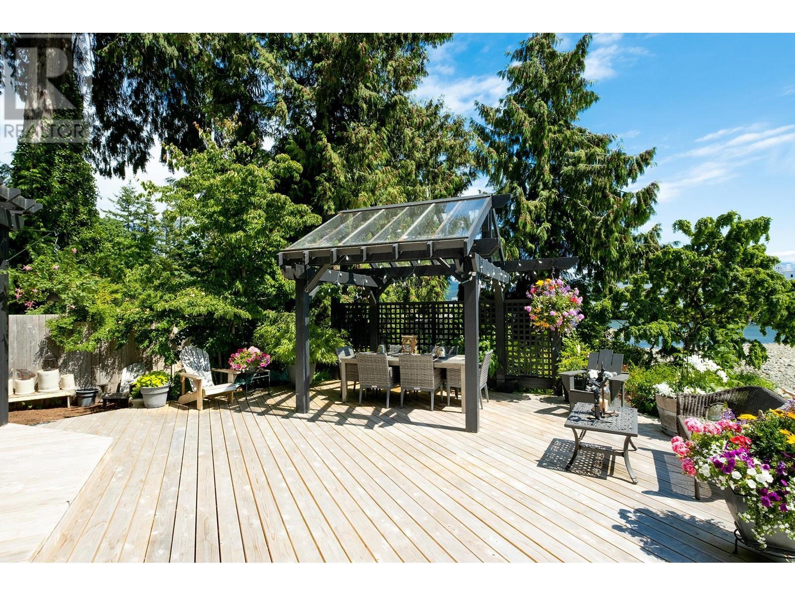 1388 Burns Road, Gibsons, British Columbia  V0N 1V1 - Photo 8 - R2791798