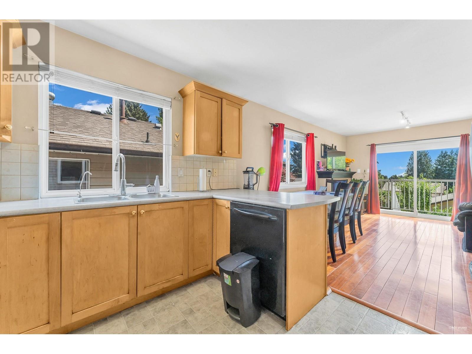 1553 Burrill Avenue, North Vancouver, British Columbia  V7K 1L8 - Photo 23 - R2799070