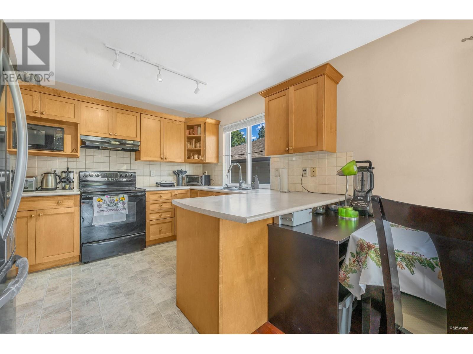 1553 Burrill Avenue, North Vancouver, British Columbia  V7K 1L8 - Photo 25 - R2799070