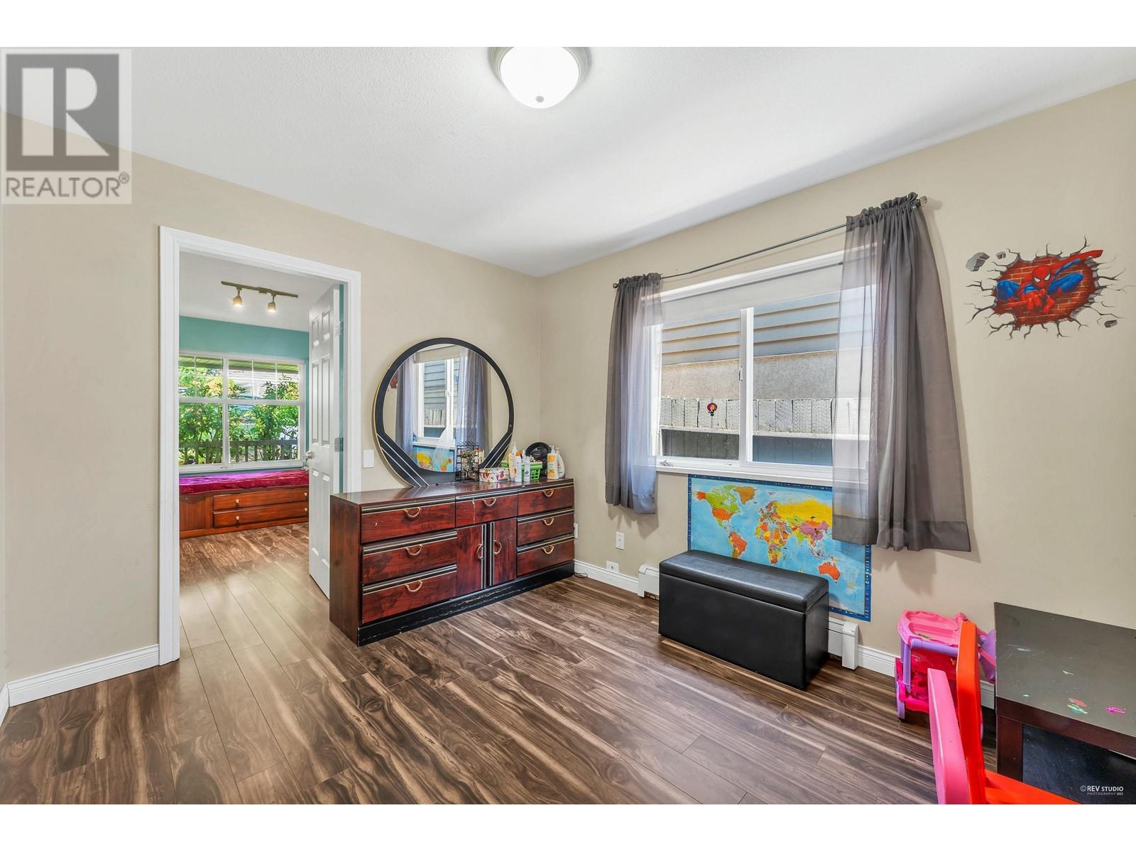 1553 Burrill Avenue, North Vancouver, British Columbia  V7K 1L8 - Photo 9 - R2799070