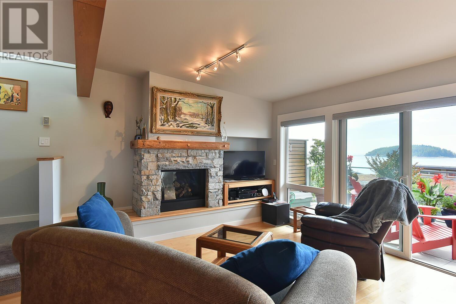 5396 Wakefield Beach Lane, Sechelt, British Columbia  V7Z 0T6 - Photo 15 - R2799173