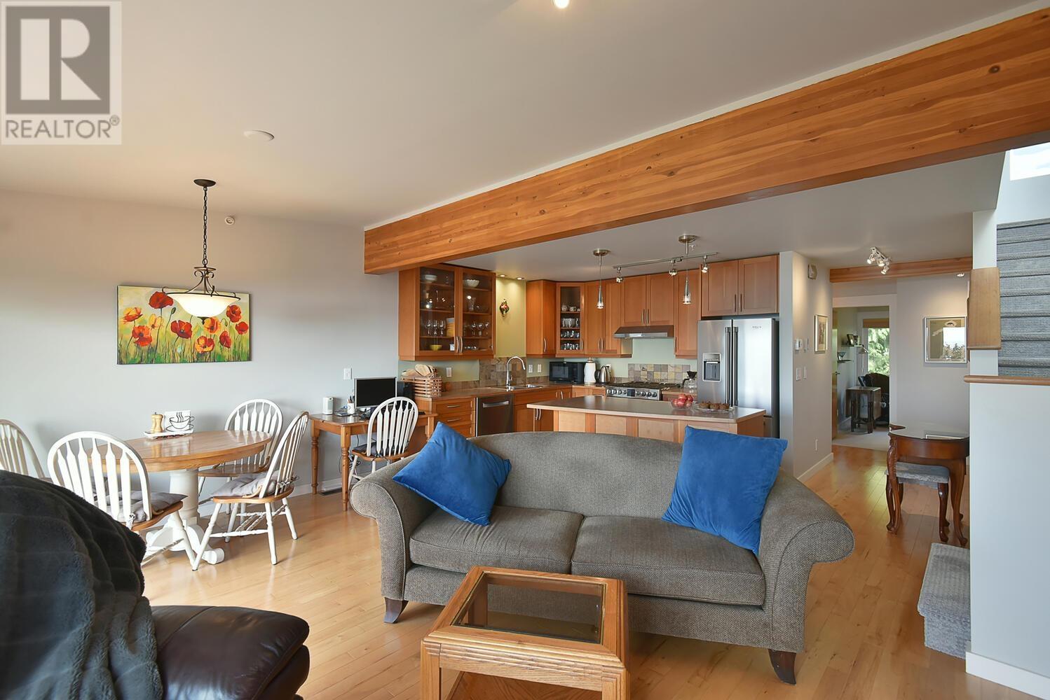 5396 Wakefield Beach Lane, Sechelt, British Columbia  V7Z 0T6 - Photo 18 - R2799173