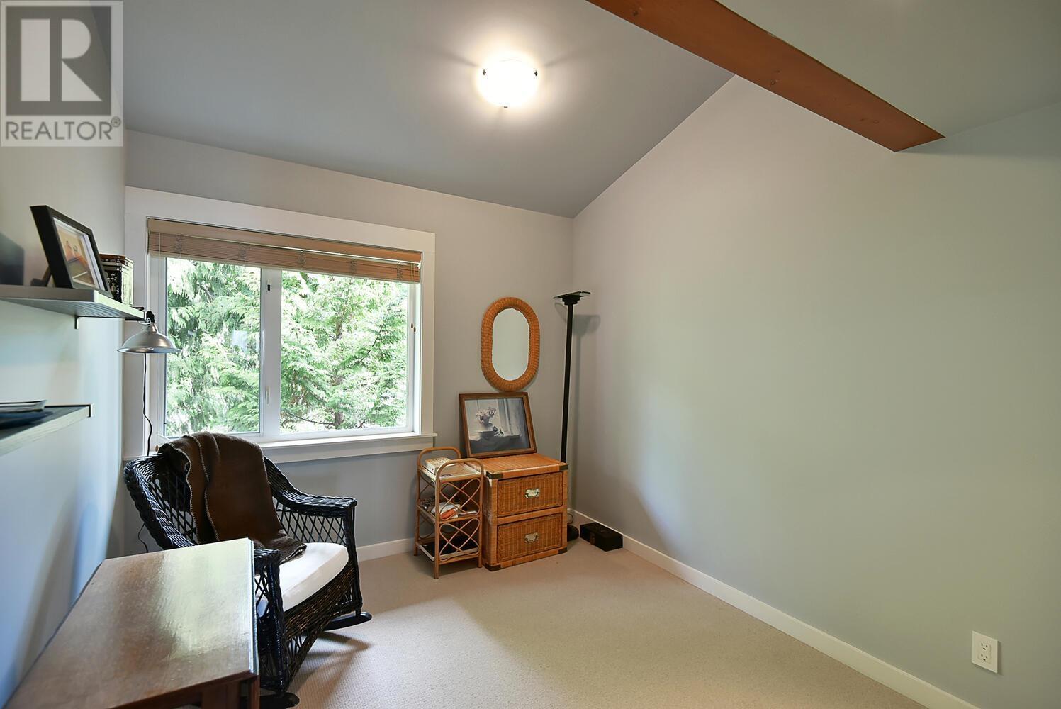 5396 Wakefield Beach Lane, Sechelt, British Columbia  V7Z 0T6 - Photo 28 - R2799173