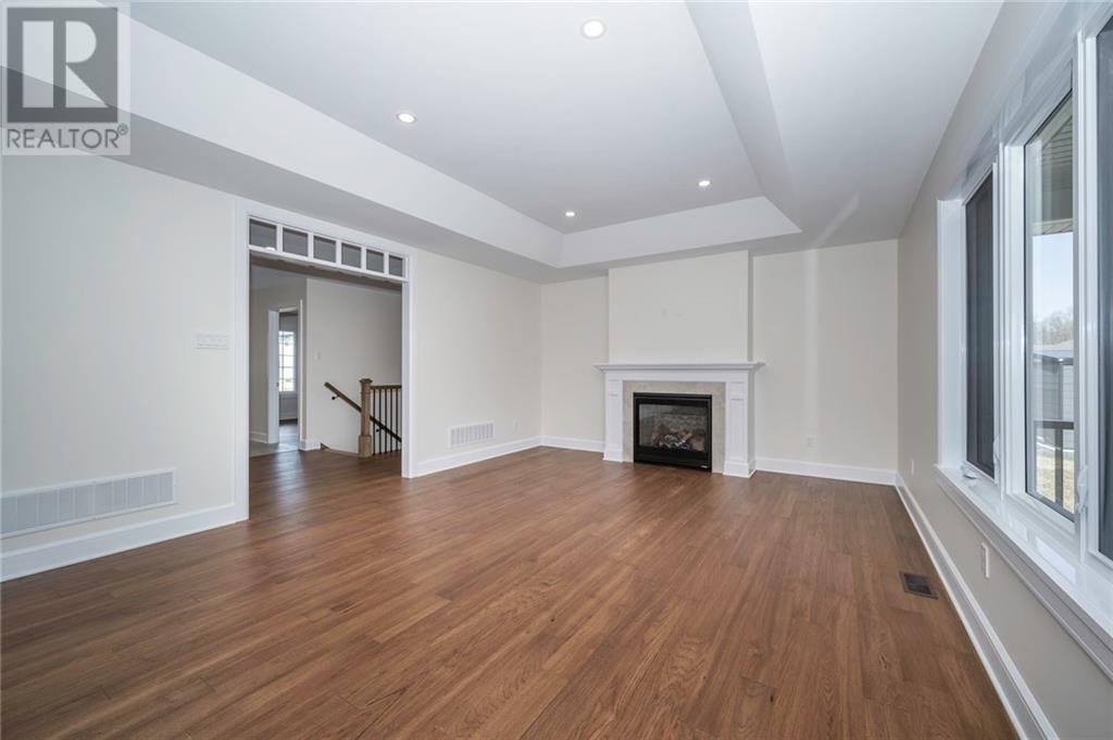 1233 Wesburke Avenue, Cornwall, Ontario  K6J 5V3 - Photo 8 - 1352372