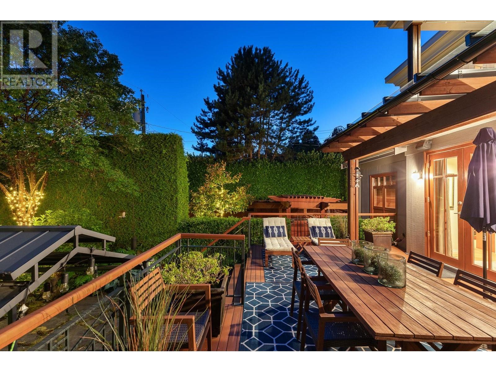 4449 Ross Crescent, West Vancouver, British Columbia  V7W 1B4 - Photo 3 - R2799263
