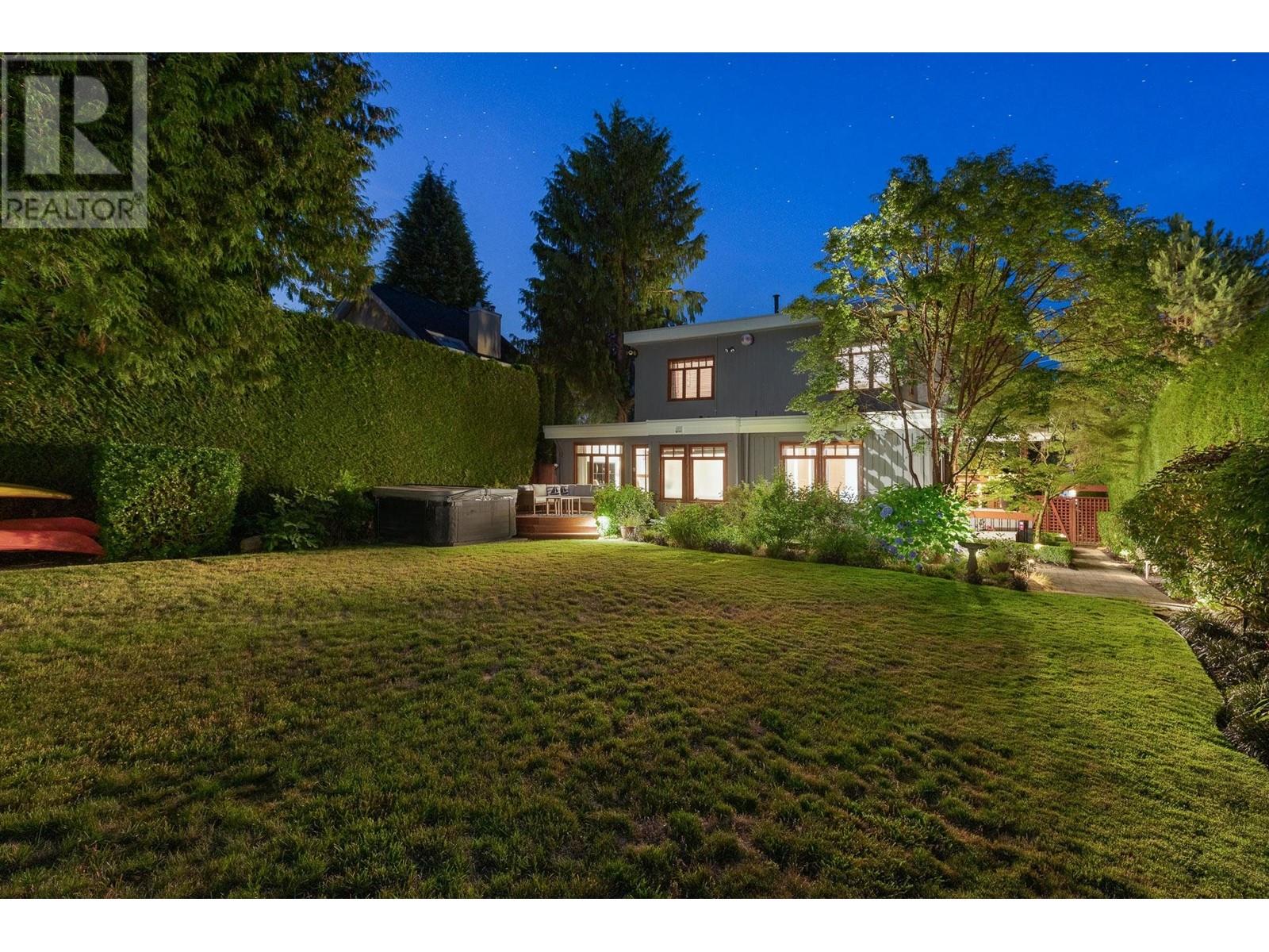 4449 Ross Crescent, West Vancouver, British Columbia  V7W 1B4 - Photo 32 - R2799263