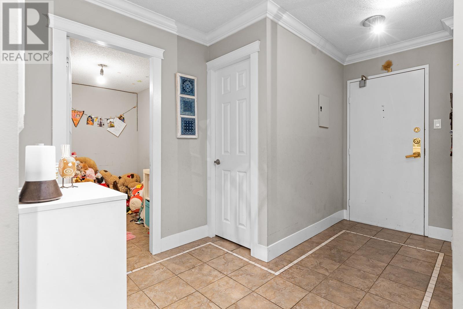 309 2024 Fullerton Avenue, North Vancouver, British Columbia  V7P 3G4 - Photo 11 - R2799188