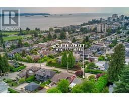 672 11th Street, West Vancouver, Ca