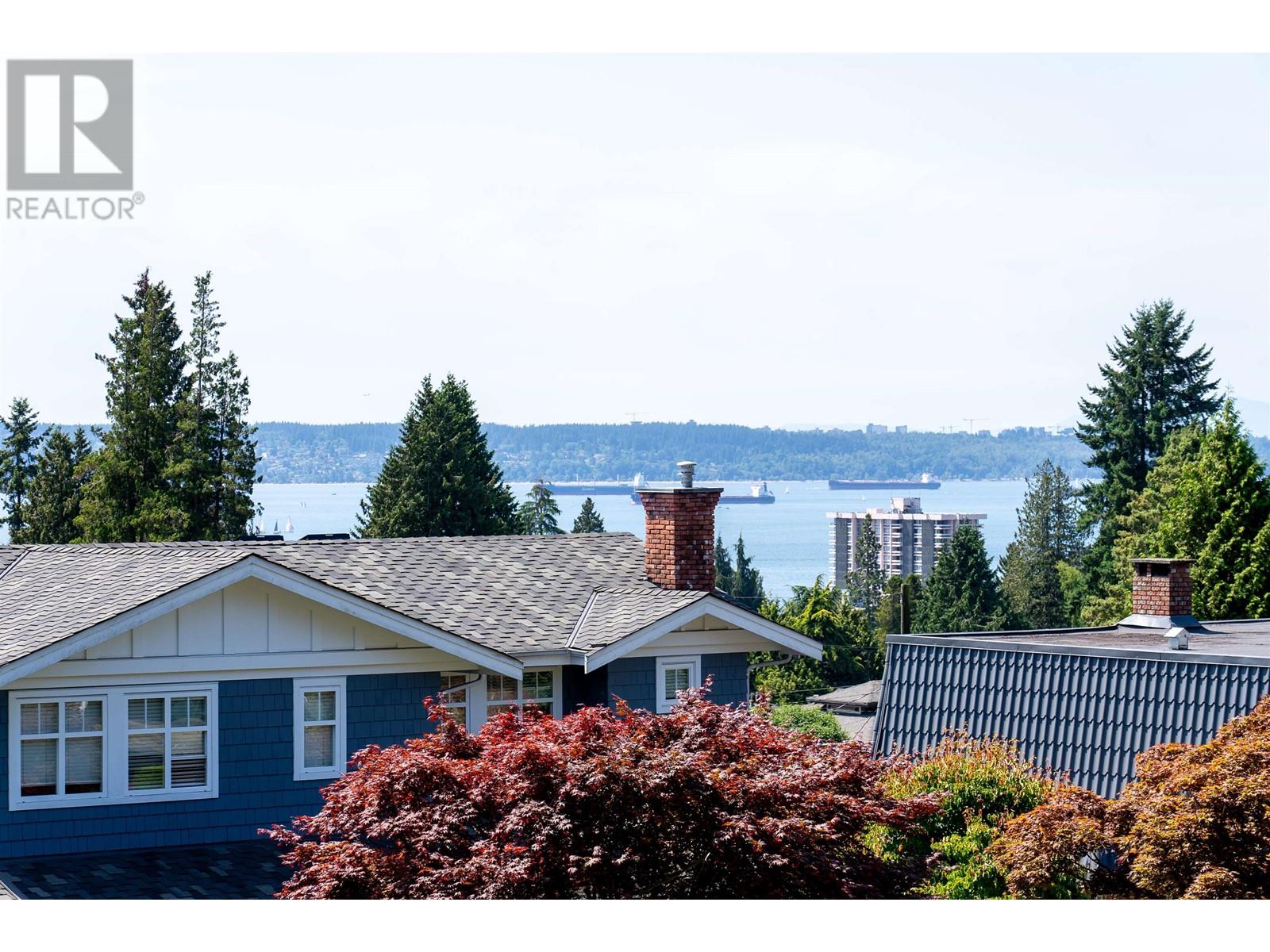 1145 LAWSON AVENUE, west vancouver, British Columbia