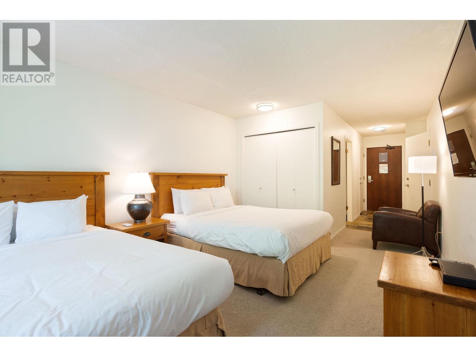 310 4573 Chateau Boulevard, Whistler, British Columbia  V0N 1B4 - Photo 8 - R2799571