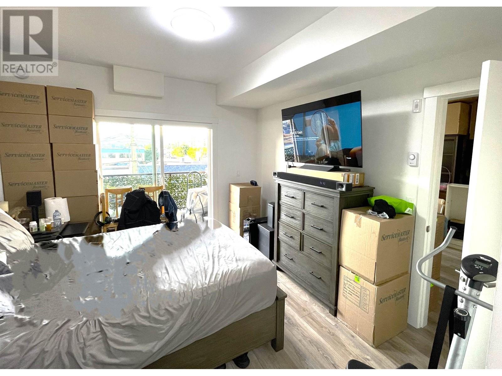 301 22577 Royal Crescent, Maple Ridge, British Columbia  V2X 2M2 - Photo 11 - R2798753