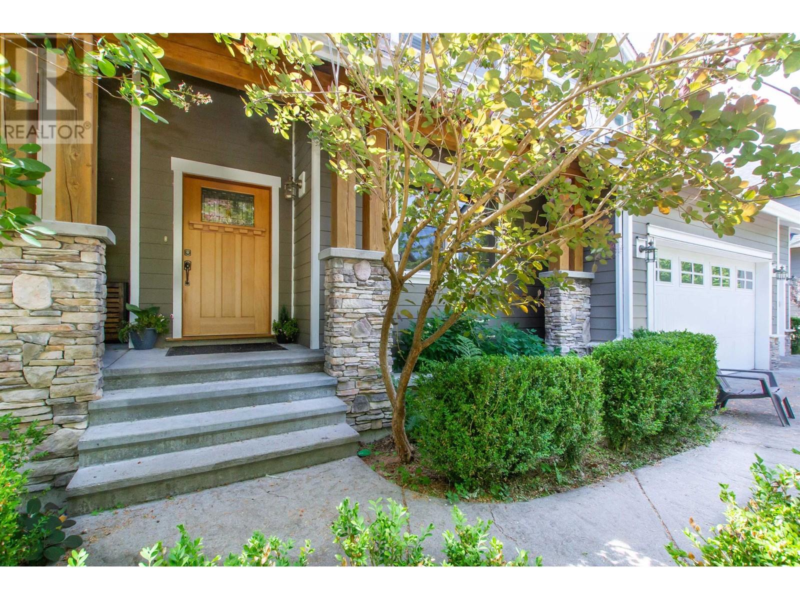 41417 Dryden Road, Squamish, British Columbia  V0N 1H0 - Photo 2 - R2799714