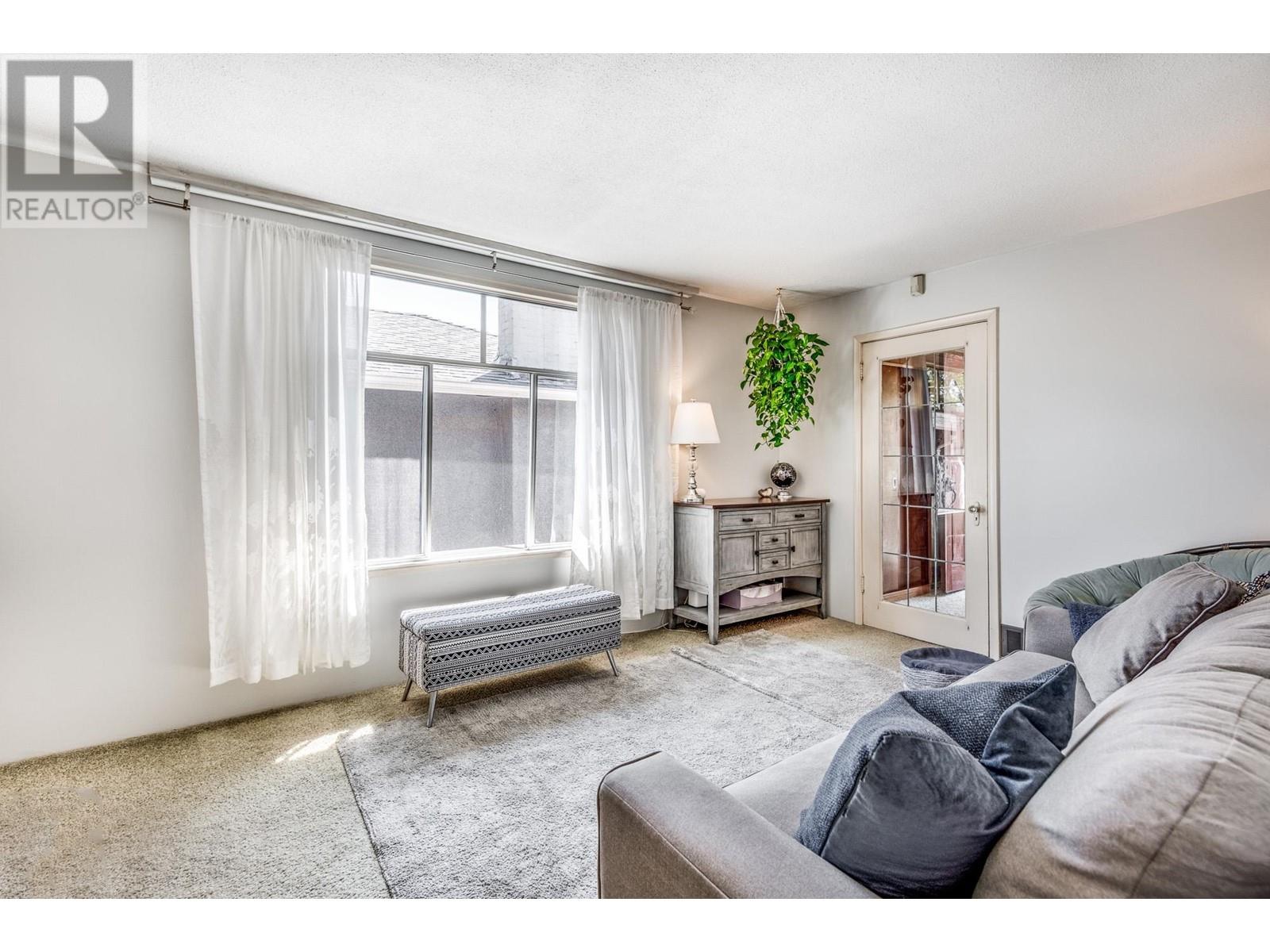 2063 E 13th Avenue, Vancouver, British Columbia  V5N 2C5 - Photo 5 - R2798819