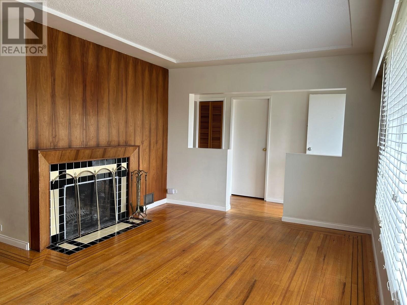 6469 Portland Street, Burnaby, British Columbia  V5E 1A1 - Photo 7 - R2797536