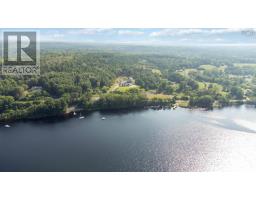 5992 Highway 332, Middle Lahave, Ca
