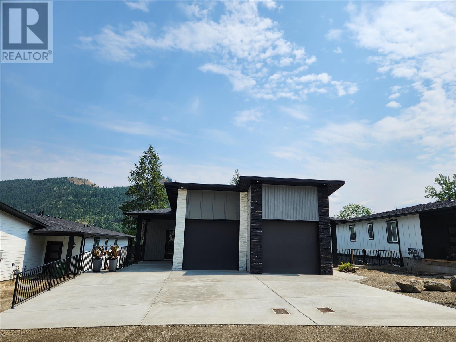 2508 Shuswap Avenue Unit# 16 Lumby