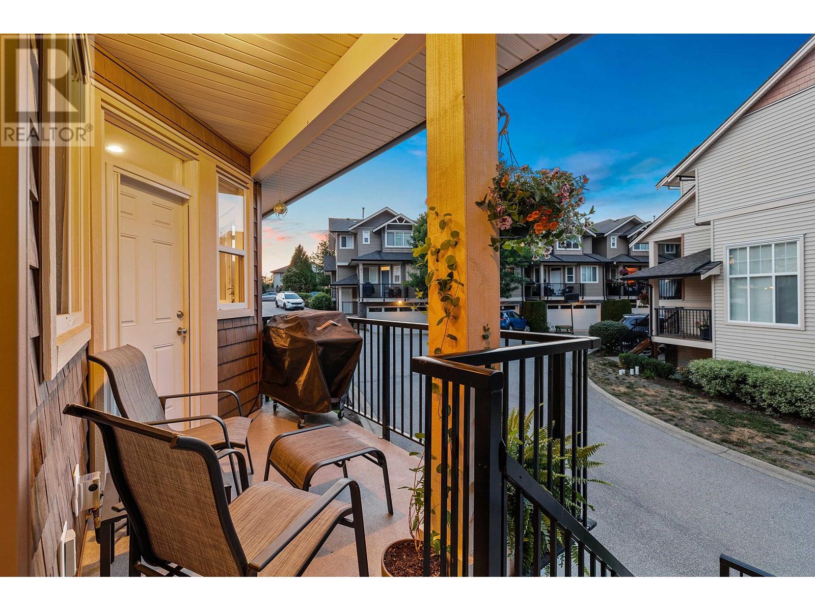 18 11720 Cottonwood Drive, Maple Ridge, British Columbia  V2X 0G7 - Photo 2 - R2798425