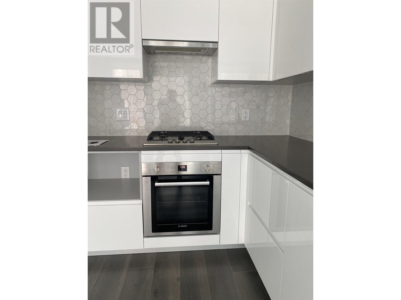 601 8188 Fraser Street, Vancouver, British Columbia  V5X 0J8 - Photo 4 - R2798232