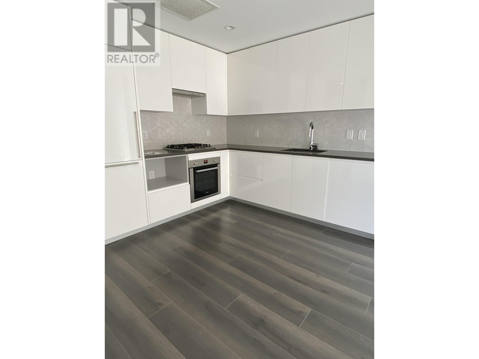 601 8188 Fraser Street, Vancouver, British Columbia  V5X 0J8 - Photo 2 - R2798232